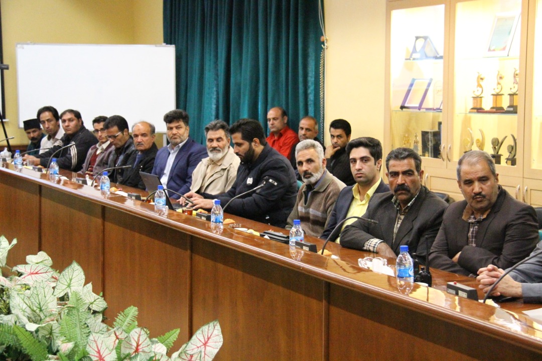 تجلیل از رانندگان برتر حمل ونقل کالا و پرسنل