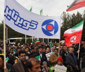 حضور با شکوه و غیرتمند کارکنان شرکت کویرتایر در راهپیمایی یوم الله 22 بهمن