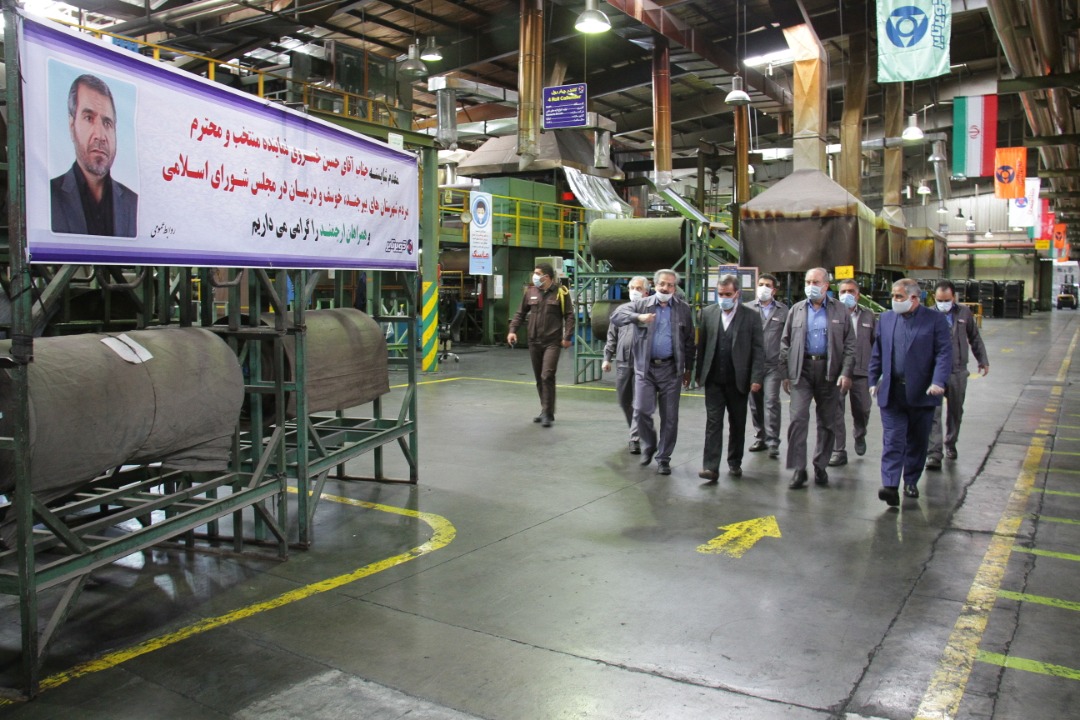 بازدید نماینده منتخب مردم شهرستانهای بیرجند ، خوسف ودرمیان از کارخانه کویرتایر به روایت تصویر