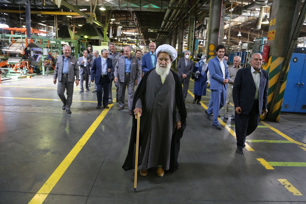 حضور مرحوم آیت الله ربانی در آیین تکریم وبزرگداشت اعضای هیات موسس کویرتایر به روایت تصویر