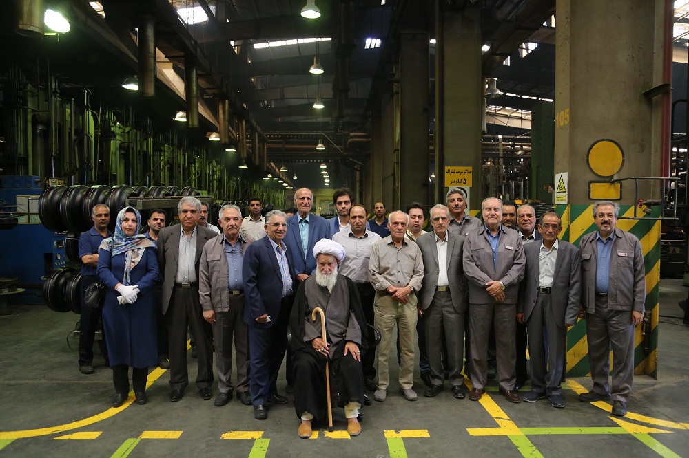 حضور مرحوم آیت الله ربانی در آیین تکریم وبزرگداشت اعضای هیات موسس کویرتایر به روایت تصویر