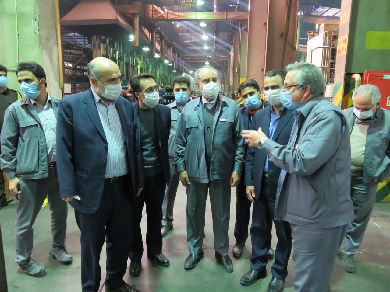 گزارش تصویری بازدید مدیرکل گمرکات خراسان جنوبی از کارخانه کویرتایر