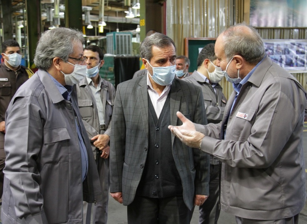 بازدید نماینده منتخب مردم شهرستانهای بیرجند، خوسف و درمیان از کارخانه کویرتایر
