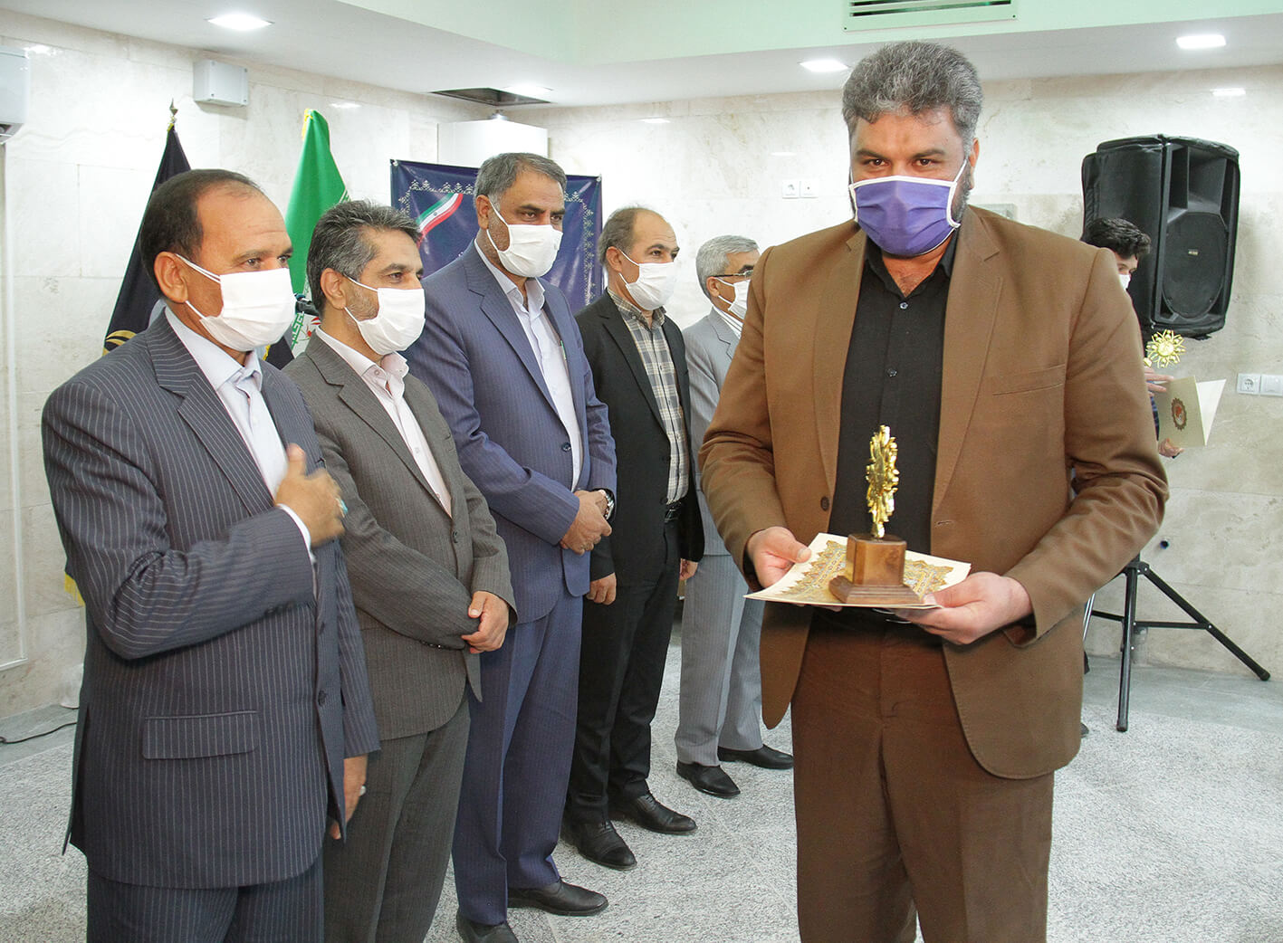 گزارش تصویری| آیین تجلیل از تعاونی مصرف کارکنان کویرتایر به عنوان تعاونی برتر خراسان جنوبی