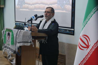 پیروزی در ۸ سال دفاع مقدس به دلیل مدیریت راهبردی امام (ره) حاصل شد