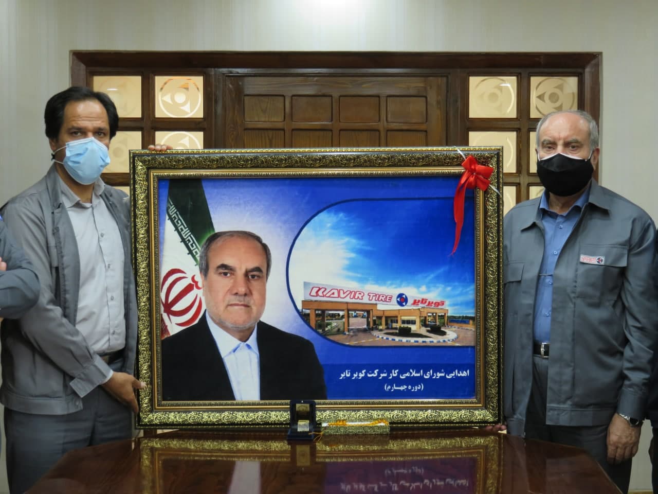 تجلیل از3دهه تلاش بی وقفه مهندس زینلی