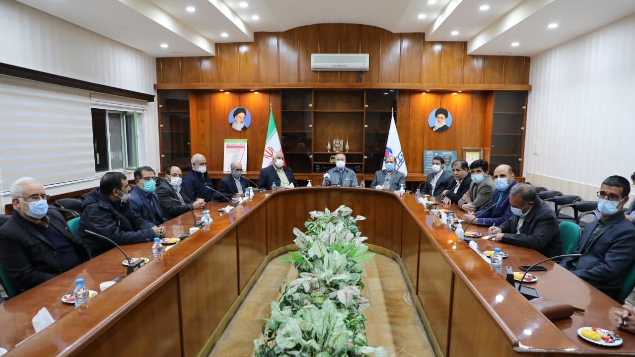 یاران سلیمانی در کارخانه کویرتایر