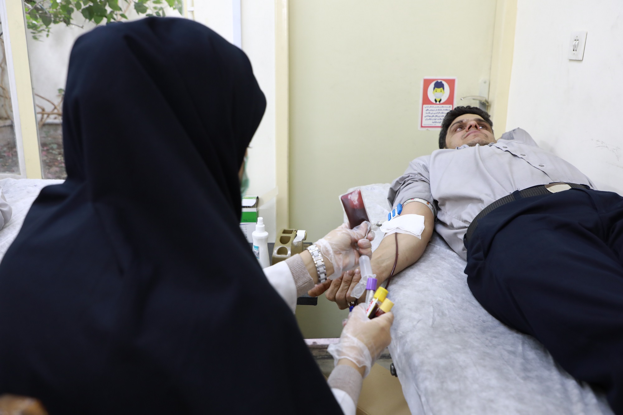 کارکنان شرکت کویرتایر خون اهدا کردند