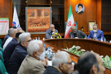 دیدار رمضانی اعضای کانون هنرمندان بیرجند با مدیرعامل شرکت کویرتایر