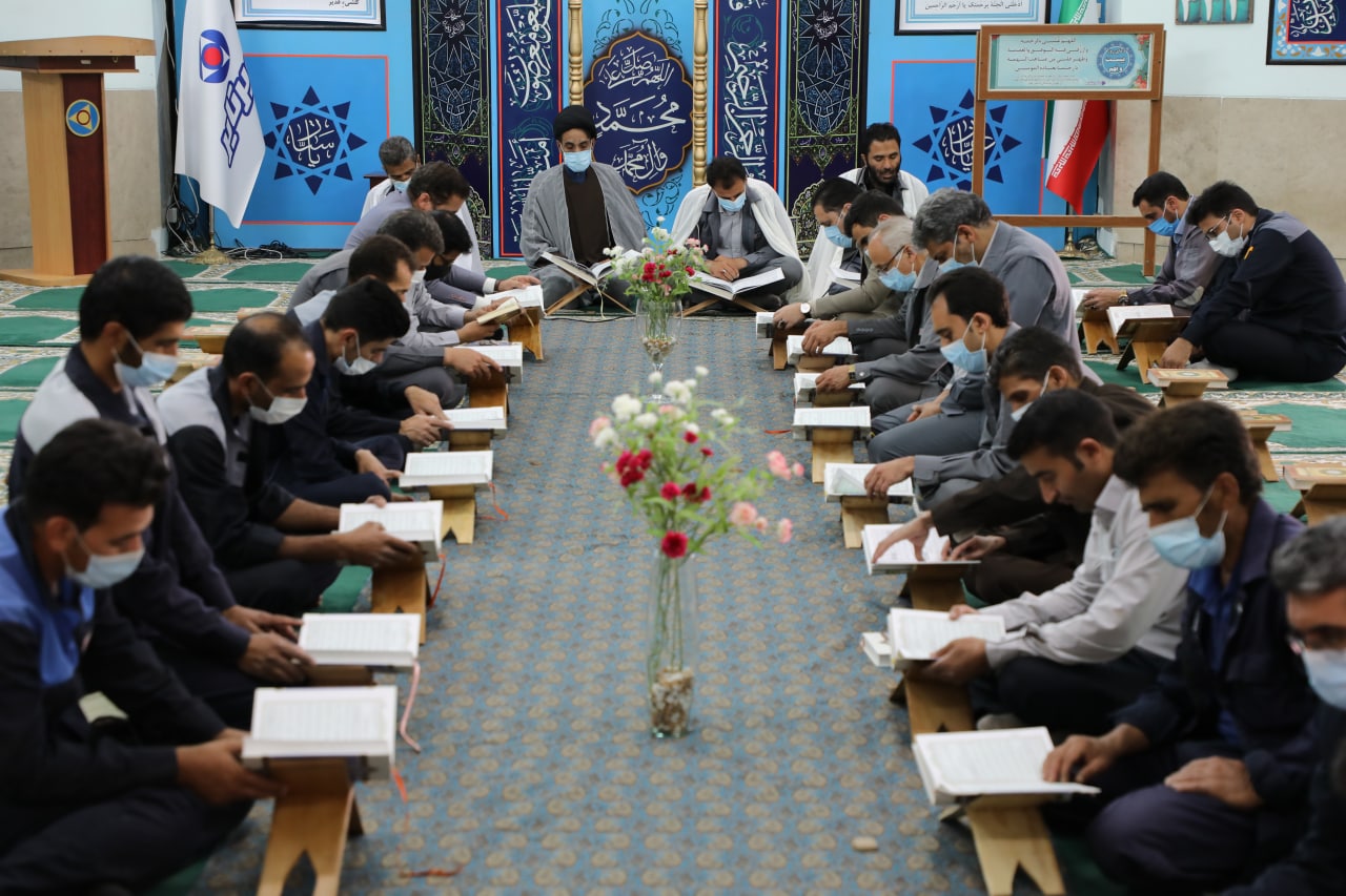 آیین ختم قرآن کریم در کویرتایر برگزار شد