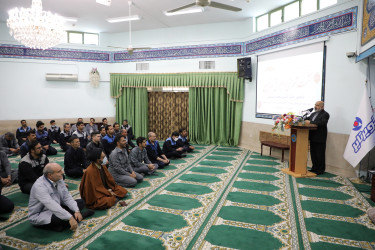 برگزاری نشست آموزشی و بصیرتی جهاد تبیین در کویرتایر