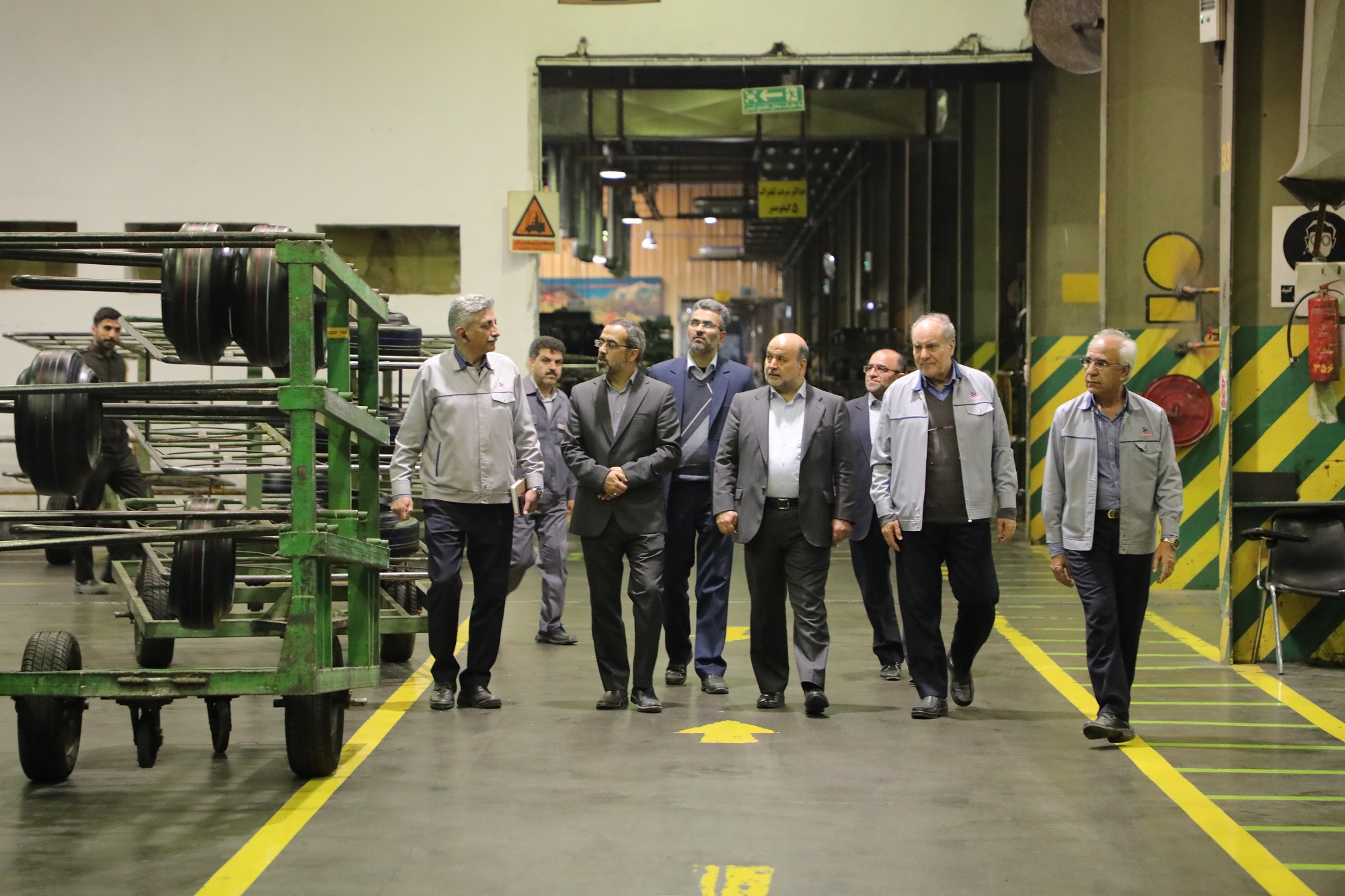 بازدید عضو کمیسیون صنایع و معادن مجلس و دبیرکل مجمع مجالس آسیایی از کویرتایر + تصاویر