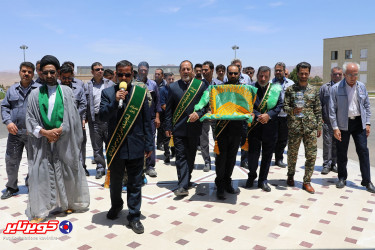 کویرتایر با حضور خادمیاران حرم رضوی، عطر و بوی امام رضایی گرفت+ تصاویر