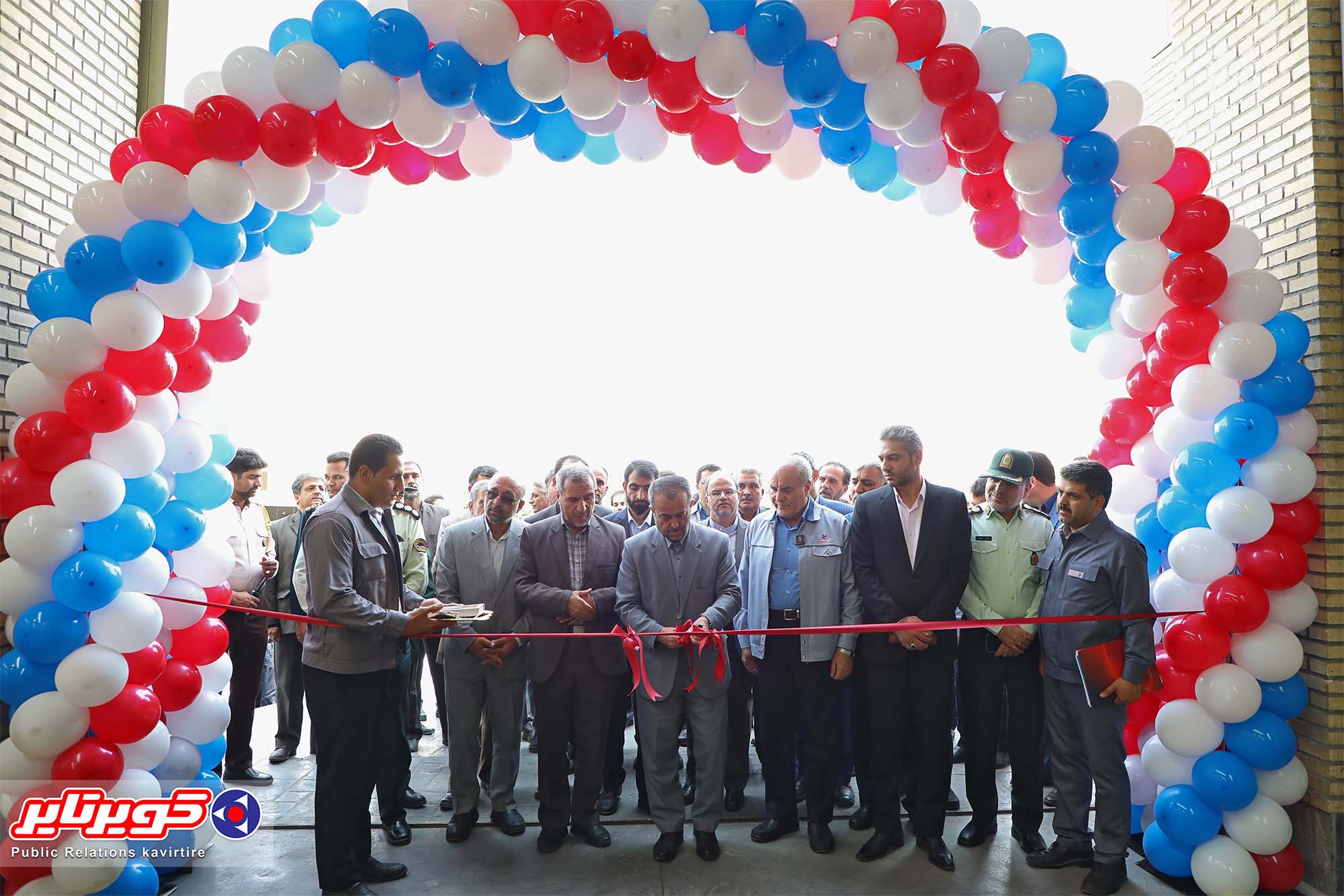 آیین افتتاح خط تولید تایرهای خودروهای شاسی بلند در کویرتایر به روایت تصویر