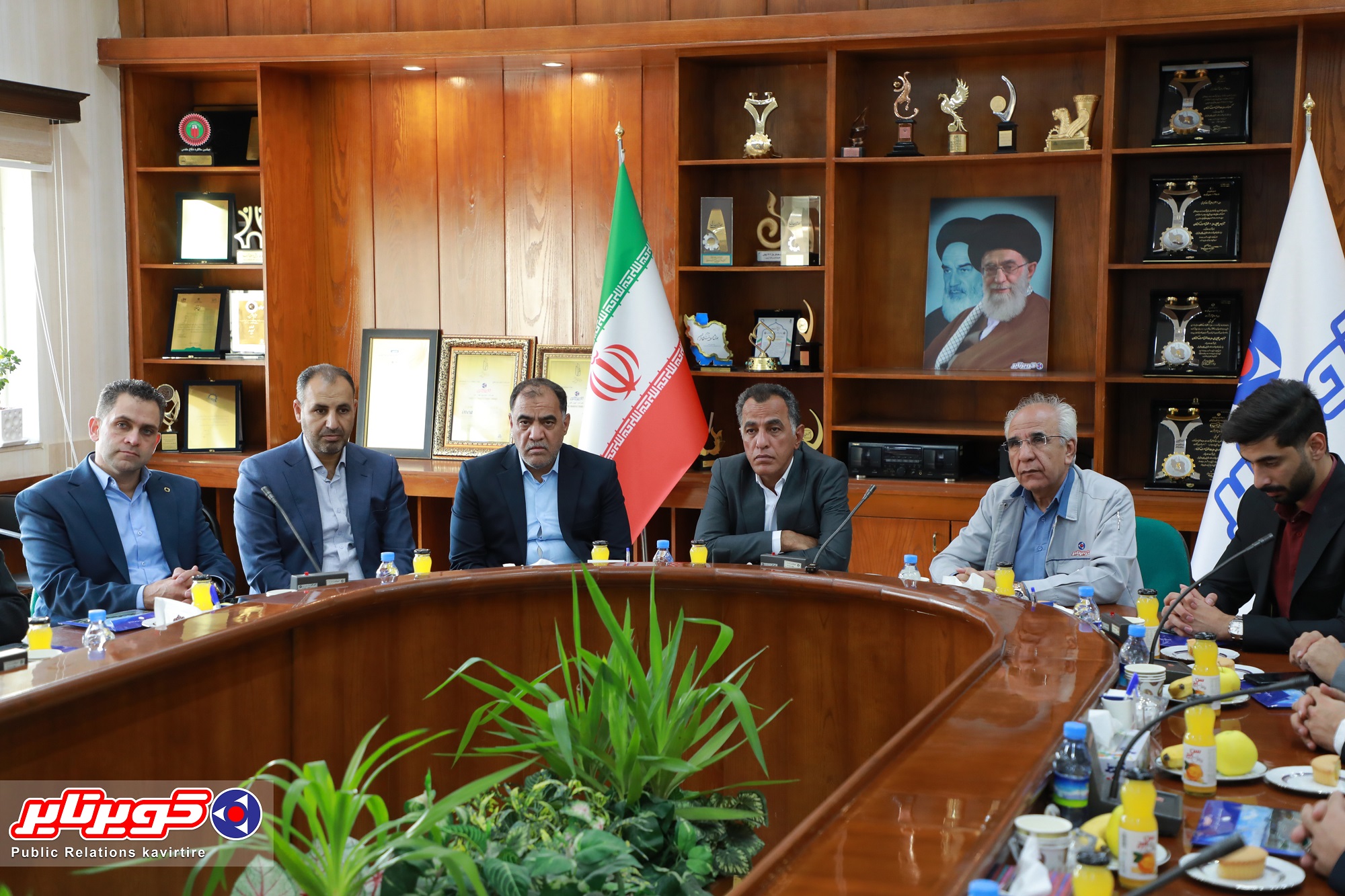 بازدید مدیرعامل و مدیران ارشد گروه بزرگ تاپسر از کارخانه کویرتایر