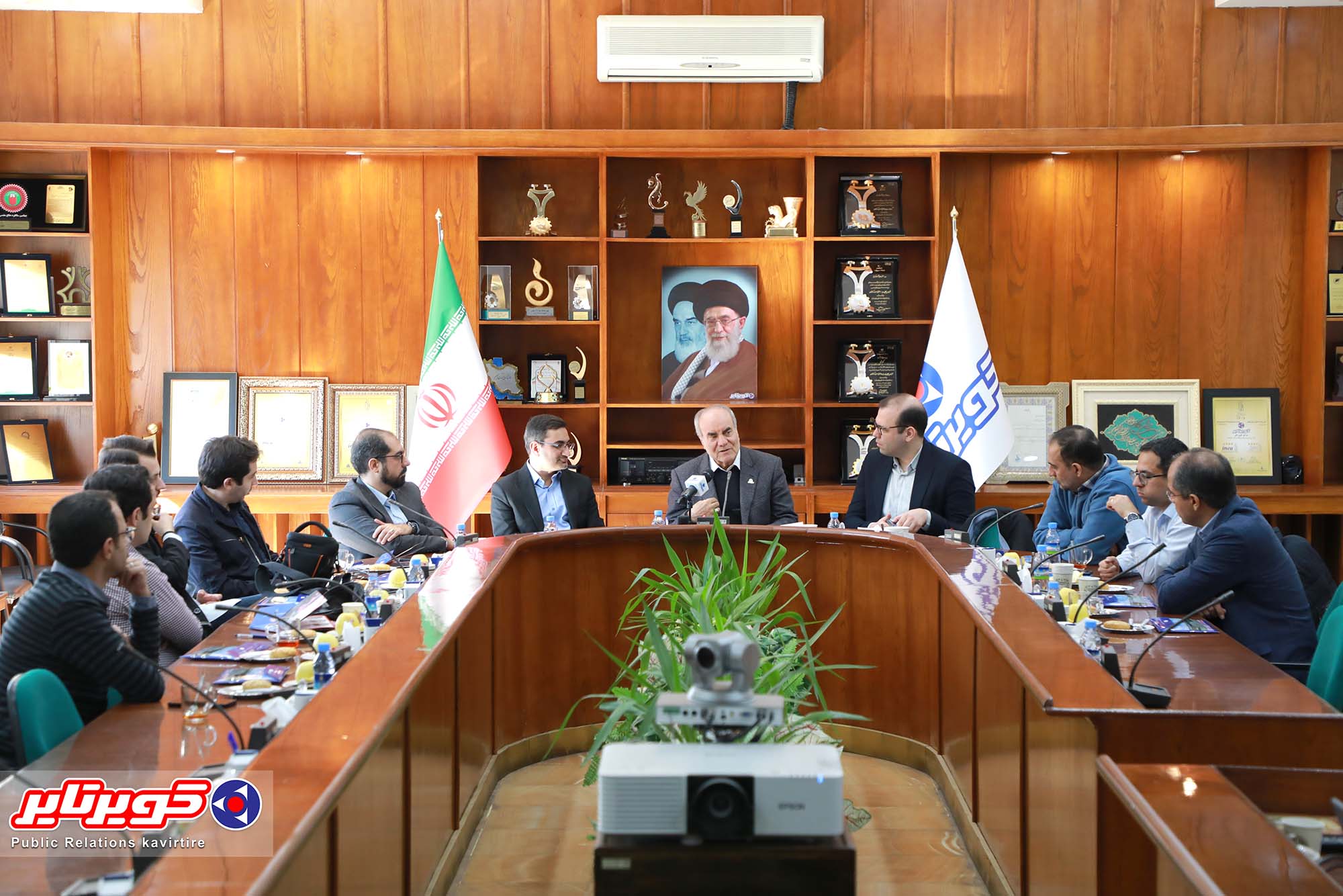 کویرتایر؛ الگویی قابل توجه در بهره گیری از ظرفیت های علمی و نیروی انسانی متخصص است