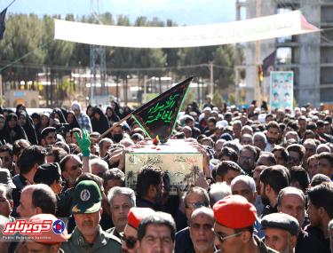 گزارش تصویری | حضور پرشور کویرتایری ها در آیین تشییع شهدای گمنام