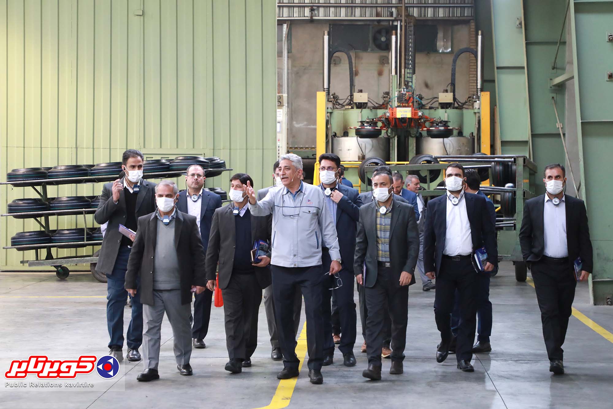 گزارش تصویری | بازدید اساتید و دانشجویان ستاد کل نیروهای مسلح از کارخانه کویرتایر