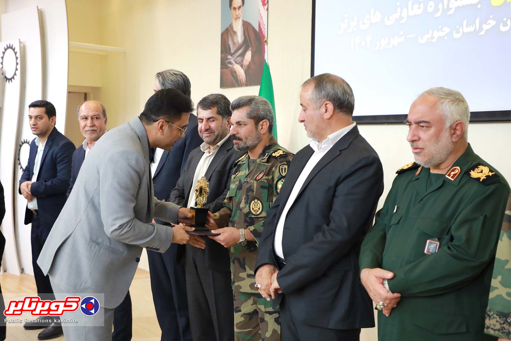 گزارش تصویری | تعاونی مسکن کویرتایر در جشنواره ملی تعاونی ها خوش درخشید