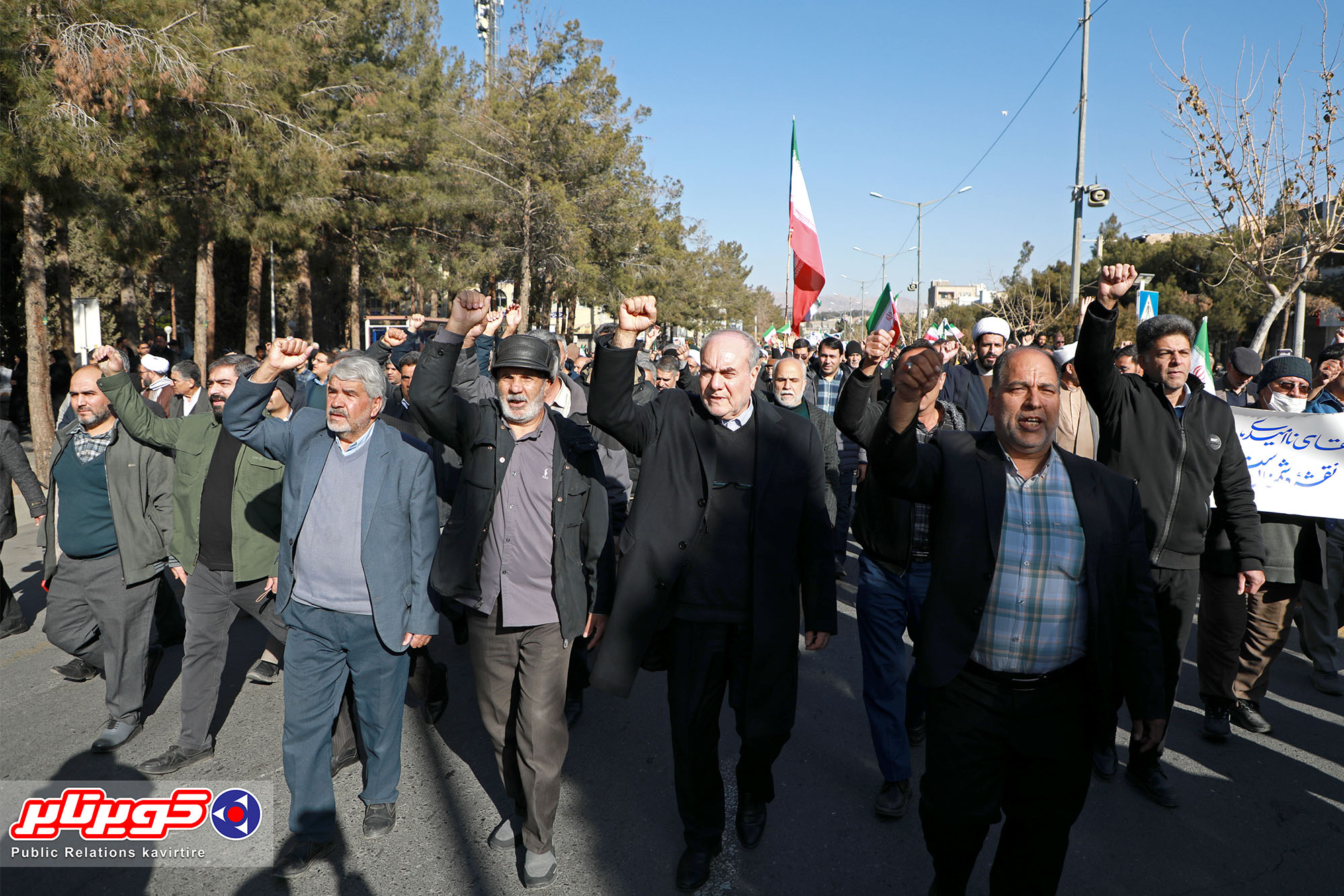 گزارش تصویری | حضور باشکوه کویرتایری ها در محکومیت اقدامات آشوبگران