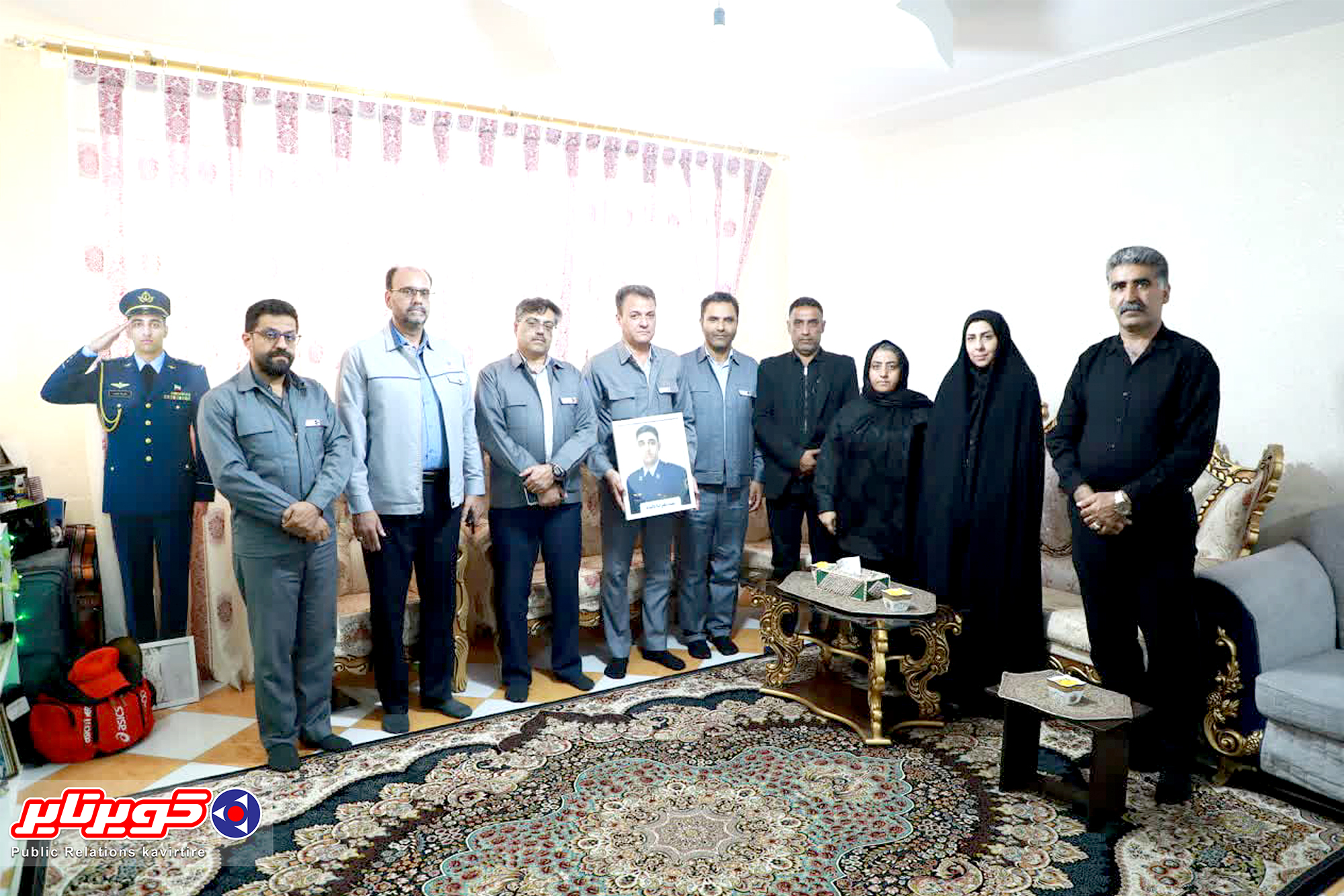 دیدار کارکنان و بسیجیان کویرتایر با خانواده شهدای جنگ تحمیلی اخیر