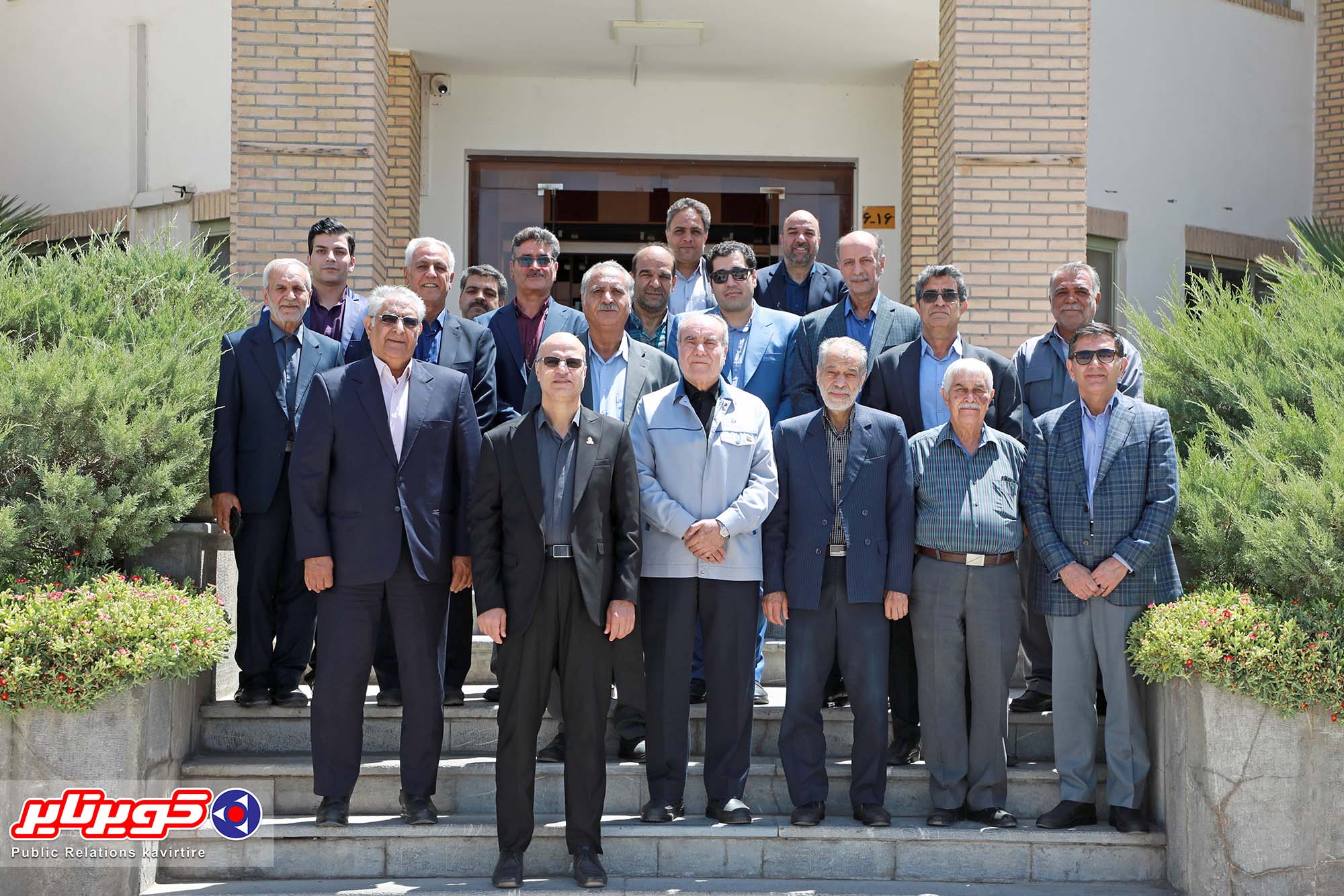 تجلیل بزرگان خراسان جنوبی از کویرتایر؛ نماد توسعه صنعتی و افتخار شرق کشور