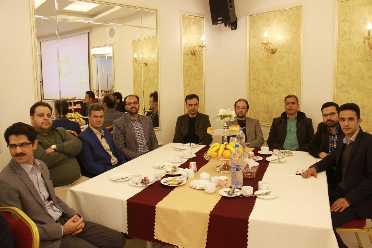 آیین تجلیل از همکاران ارائه دهنده مقاله در همایش ملی لاستیک