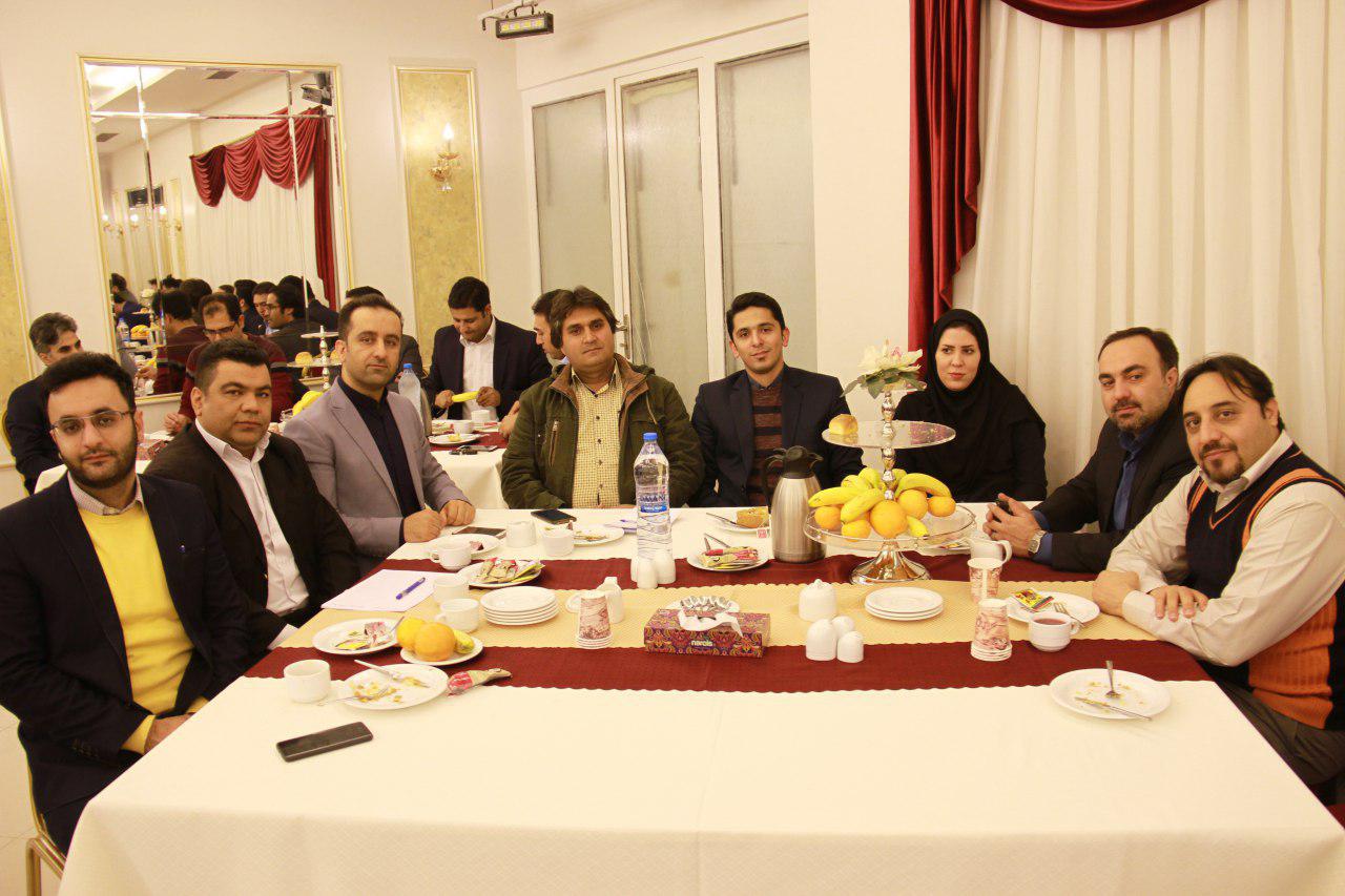 آیین تجلیل از همکاران ارائه دهنده مقاله در همایش ملی لاستیک