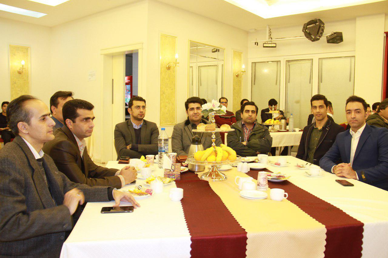 آیین تجلیل از همکاران ارائه دهنده مقاله در همایش ملی لاستیک