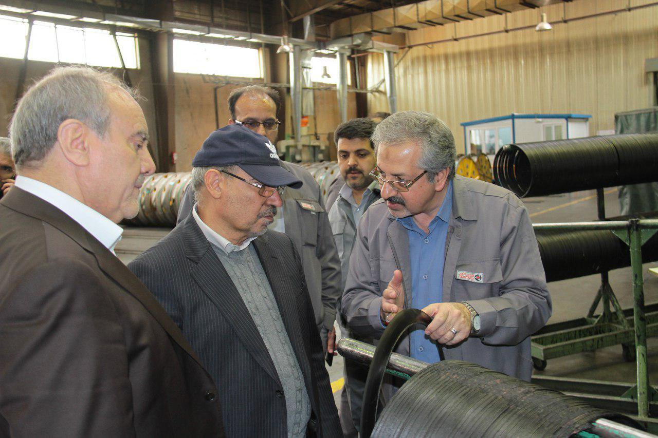 بازدید مدیرعامل و اعضاء هیأت مدیره شرکت سرمایه گذاری امید از کارخانه کویرتایر