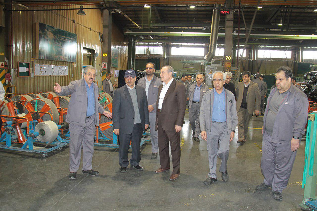 بازدید مدیرعامل و اعضاء هیأت مدیره شرکت سرمایه گذاری امید از کارخانه کویرتایر