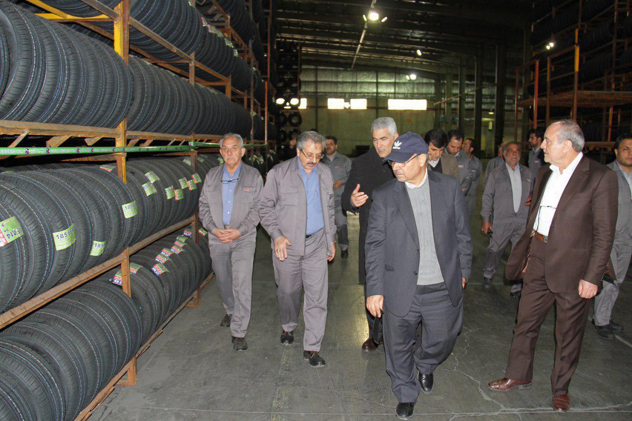 بازدید مدیرعامل و اعضاء هیأت مدیره شرکت سرمایه گذاری امید از کارخانه کویرتایر